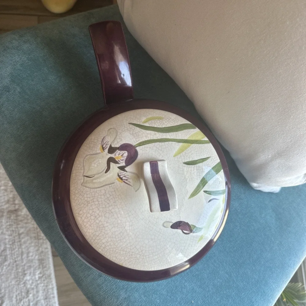 Red Wing Pottery Brown  Lotus Covered Casserole